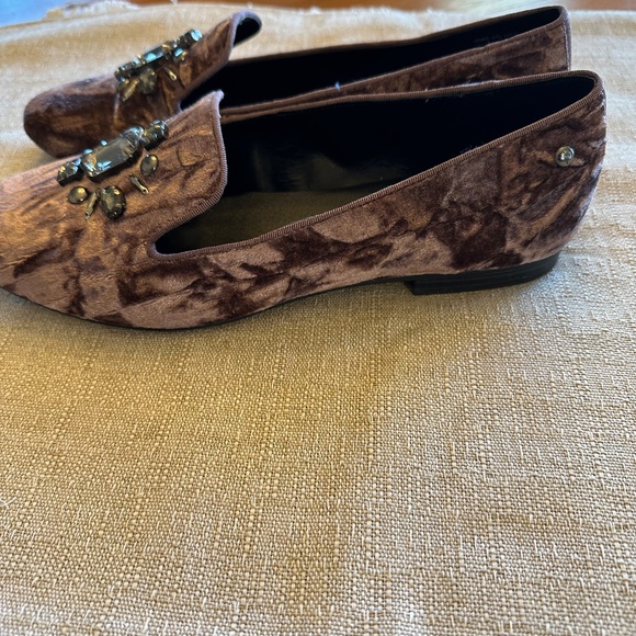 Simply Vera Velvet Smoking Slippers - Picture 6 of 7